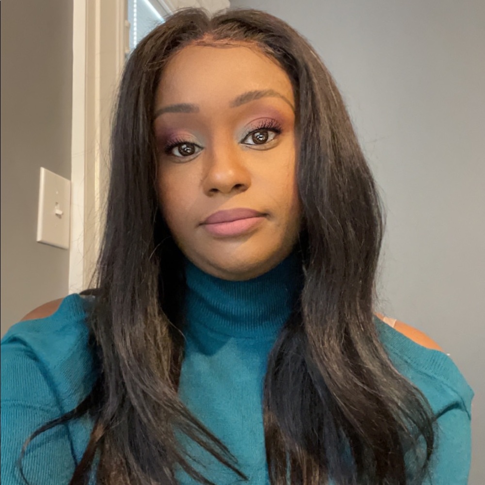 Meet your Posher, Gina